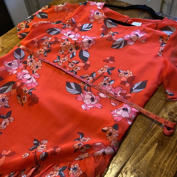 A new day dress, worn once! In great condition! - Picture 8 of 13